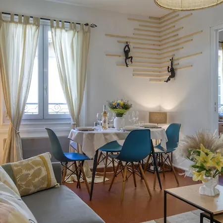 Apartmán Cosy, Modern, Fully Equipped, Air Conditioning, Historical, Old Town, 1minute Walk From - 
