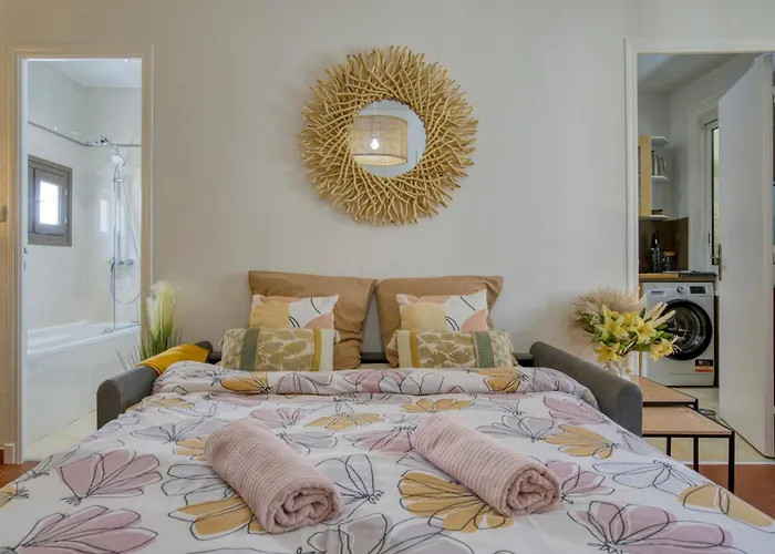 Cosy, Modern, Fully Equipped, Air Conditioning, Historical, Old Town, 1minute Walk From - 