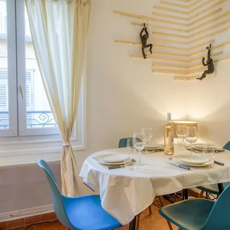 Appartement Cosy, Modern, Fully Equipped, Air Conditioning, Historical, Old Town, 1minute Walk From - 