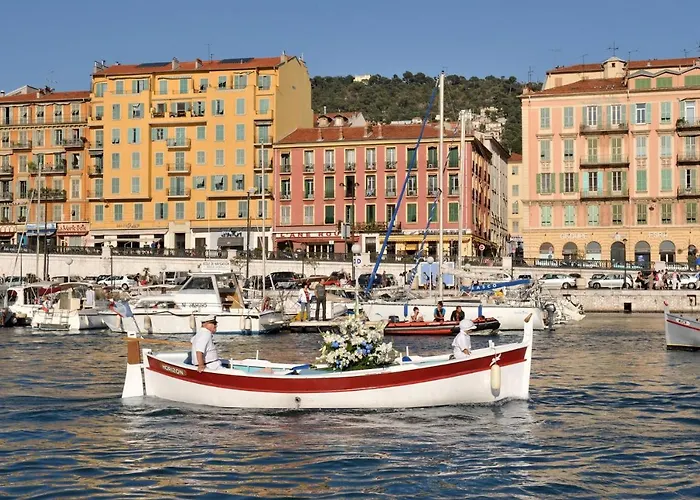 Cosy, Modern, Fully Equipped, Air Conditioning, Historical, Old Town, 1minute Walk From - 