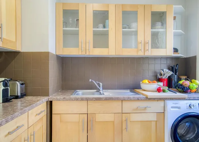 Cosy, Modern, Fully Equipped, Air Conditioning, Historical, Old Town, 1minute Walk From - 