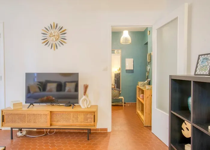Cosy, Modern, Fully Equipped, Air Conditioning, Historical, Old Town, 1minute Walk From - 
