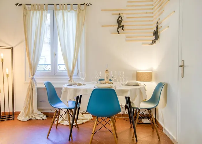 Lejlighed Cosy, Modern, Fully Equipped, Air Conditioning, Historical, Old Town, 1minute Walk From - 