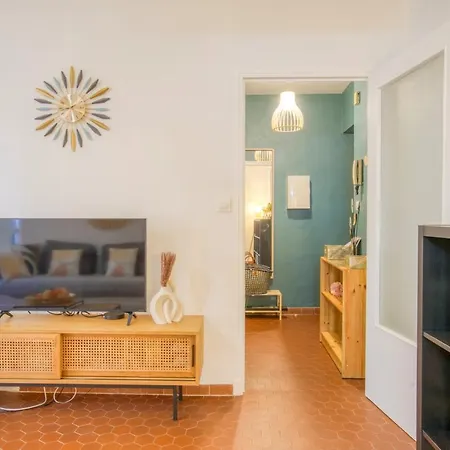 Cosy, Modern, Fully Equipped, Air Conditioning, Historical, Old Town, 1minute Walk From - 